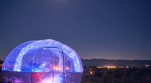 Spend A Clear Winter Night Under The Stars Inside The Stargazing Retreats Capsule In Arizona