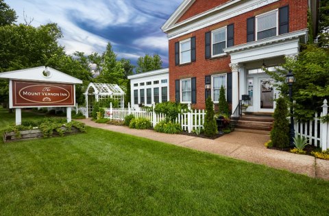 Enjoy True Midwestern Hospitality At The Mount Vernon Inn, A Lovely Ohio Bed And Breakfast