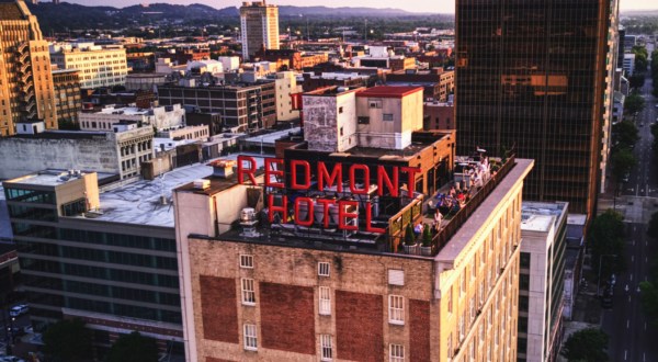 Enjoy An Incredible View From One Of Alabama’s Oldest Hotels At The Roof