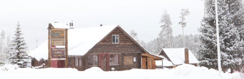 You'll Find A Luxury Glampground At Colorado Cabin Adventures In Colorado, It's Ideal For Winter Snuggles And Relaxation