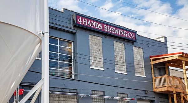 4 Hands Brewing In Missouri Is Now Making Hand Sanitizer For Locals Instead Of Beer