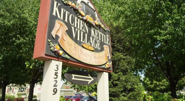 Sit Down To A Delicious Breakfast With The Easter Bunny At Kitchen Kettle Village In Pennsylvania