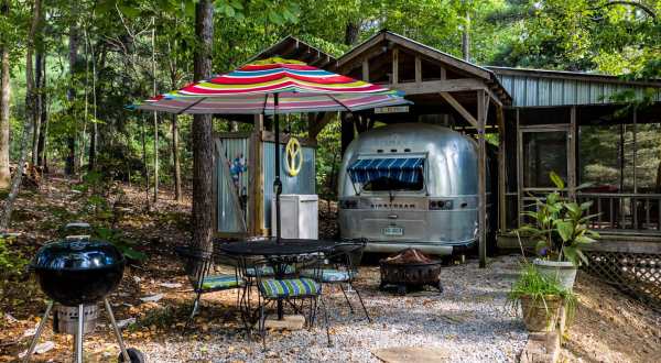 The Vintage Airstream Trailer B&B In Alabama That’s Sure To Make A Glamper Out Of You