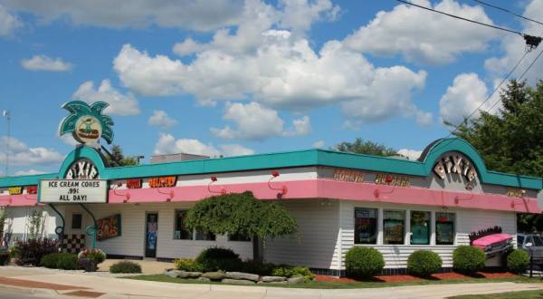 Step Back In Time When You Visit The Pixie Restaurant, A Michigan Favorite Since 1948