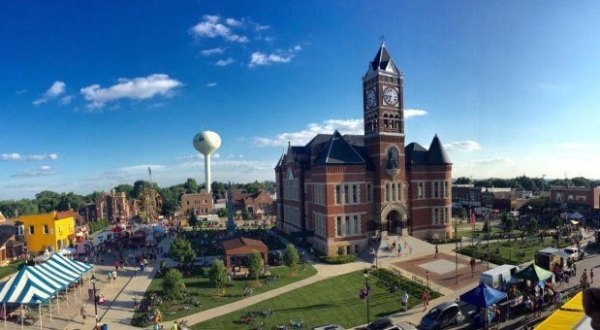 Here Are 9 Reasons Why Everyone Who Visits Iowa Falls In Love With The Hawkeye State