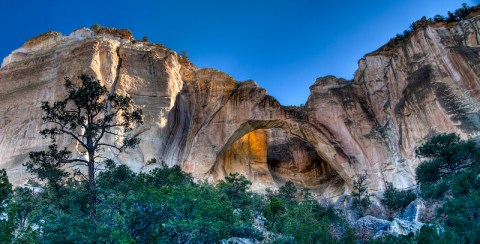 Enjoy The Natural Beauty Found On This Super Short Hike In New Mexico's El Malpais National Monument
