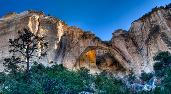 Enjoy The Natural Beauty Found On This Super Short Hike In New Mexico’s El Malpais National Monument