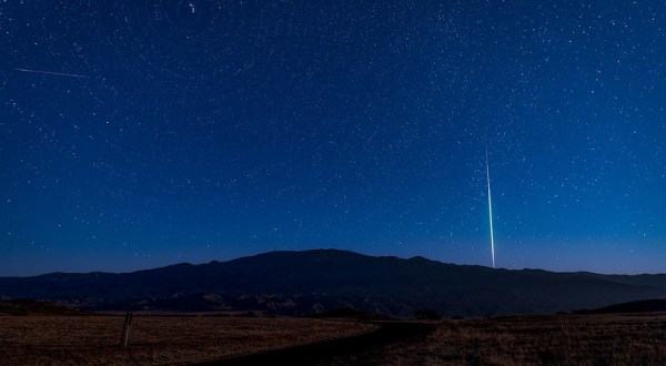Up To 100 Meteors Per Hour Will Light Up The Northern California Skies During The Lyrid Meteor Shower This April