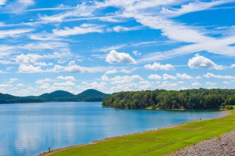 A Beautiful Oasis In Kentucky, Spend Time On The Scenic Waters Of Cave Run Lake