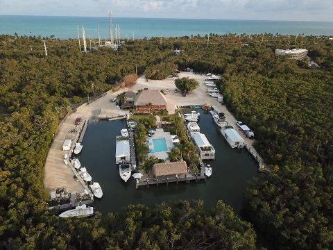 This Summer, Take A Florida Vacation On A Floating Villa In Islamorada