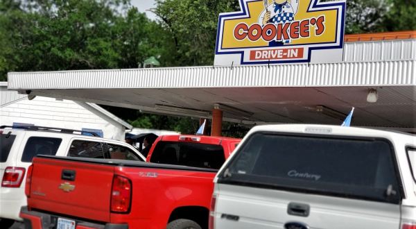 Cookees Is An Old Fashioned Kansas Drive-In That’s Been Serving For Over 50 Years