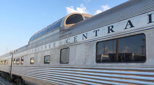 Take A Step Back In Time On This 1940’s Themed Wine Train In Nashville