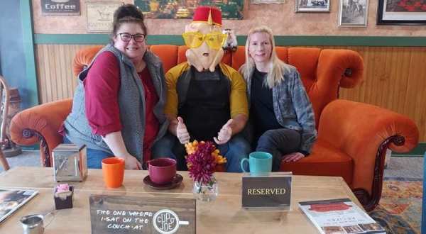Cup O’ Joe, A Friends-Themed Restaurant In Wisconsin, Is Worth The Journey