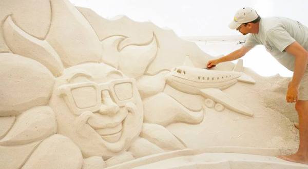 Watch As Sand Becomes Beautiful Art In Front Of Your Eyes At The Pier 60 Sugar Sand Festival In Florida