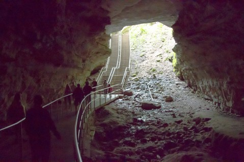 Hike Through The Longest Cave In Kentucky For An Incredible Underground Adventure