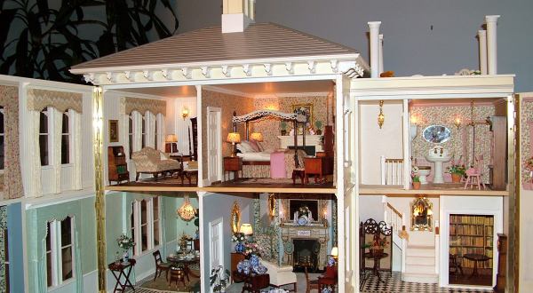 Museum Of Miniature Houses Is The Largest Collection Of Dollhouses In Indiana