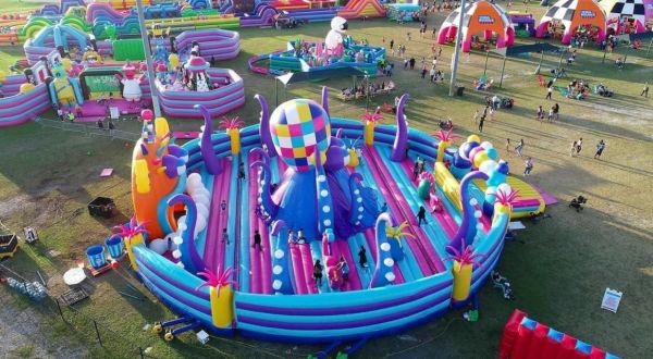 The World’s Largest Bounce House Is Heading To Arizona This Year