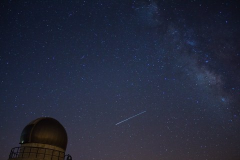 Surges Of Up To 100 Meteors Per Hour Will Light Up The Indiana Skies During The 2020 Lyrid Meteor Shower This April