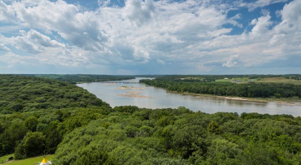 Spend An Afternoon Taking A Delightful Kayak Paddling Tour Through Platte River In Nebraska This Summer