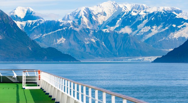 Cruising For Glaciers Is The Best Thing To Do In Alaska According To CNN Traveler