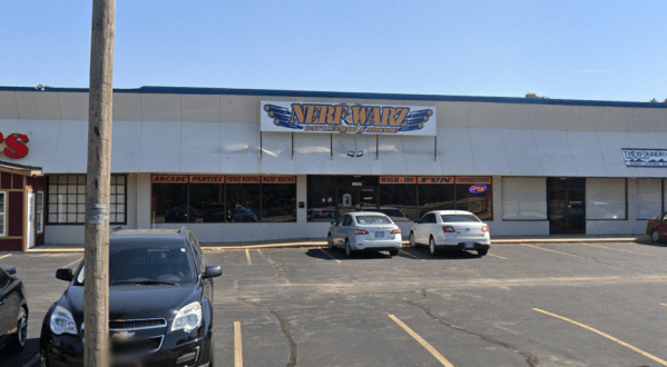 Kansas’ Indoor Nerf Gun Arena Is Just As Much Fun As It Sounds