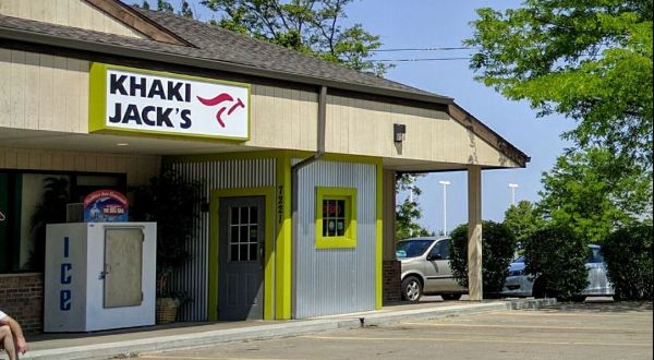 Adventure To The Outback When You Dine At Khaki Jack’s In Illinois