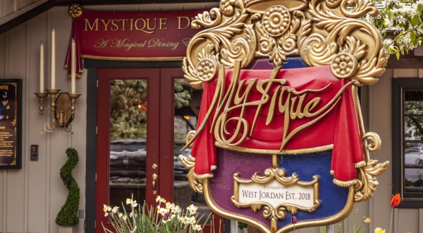 For A Magical Evening Of Dining In Utah, Plan A Date At Mystique