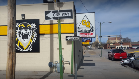 The Golden Q In Kansas Has Over 12 Different Burgers To Choose From