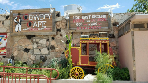 Enjoy A Plate Of Finger Lickin', Homestyle Cookin' At Cowboy Cafe In Roswell, New Mexico