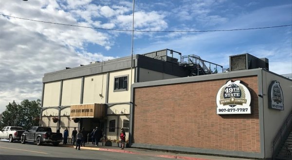 49th State Brewing Co. Has Been Handing Out Discounted Meals To Locals Laid Off In Anchorage, Alaska