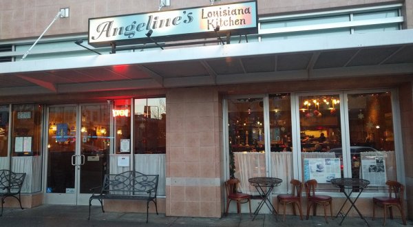There’s A New Orleans Themed Restaurant In Northern California Called Angeline’s Louisiana Kitchen And It’s Both Fun And Delicious
