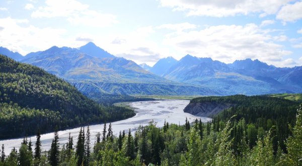 You Can Drive Up To Alaska’s Amazing Natural Wonder, Matanuska Glacier, To See It With Your Own Eyes