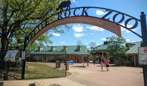 Travel Around The Little Rock Zoo In Arkansas Without Ever Leaving Your Couch