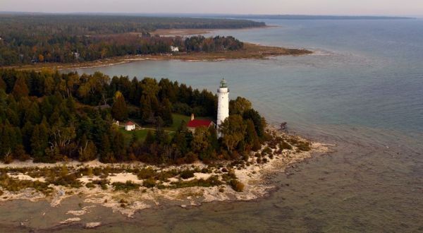 A Drone Flew High Above An Uninhabited Island In Wisconsin And Caught The Most Incredible Footage