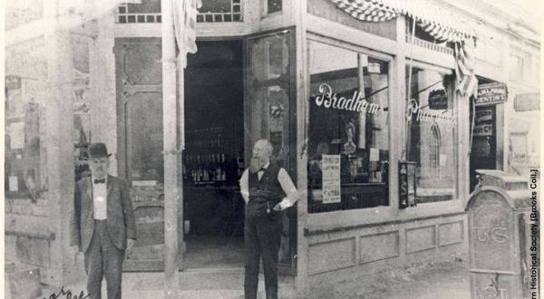 Pepsi-Cola Was Invented At An Old, Charming Pharmacy In North Carolina From The 1800s