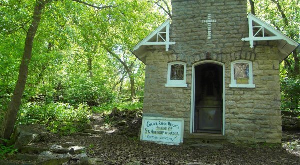 A Charming Chapel Hiding In The Woods, The Shrine Of St. Anthony Of Padua Is One Of Wisconsin’s Best Kept Secrets
