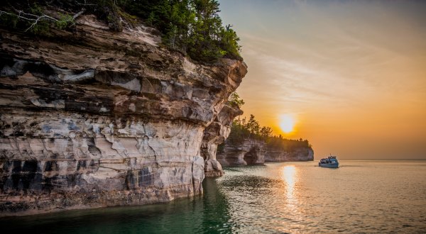 9 Staggeringly Beautiful Places In Michigan That Will Always Be Waiting For You