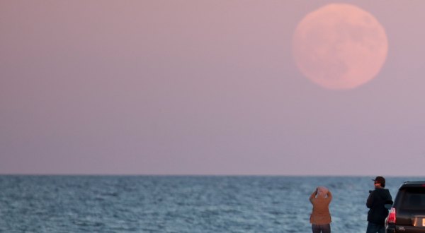 The Biggest And Brightest Full Moon Of The Year Will Be Visible In New Jersey In Early April
