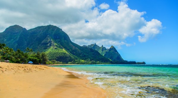 One Of The Country’s Best Spots For Collecting Sea Shells Is Tunnels Beach In Hawaii