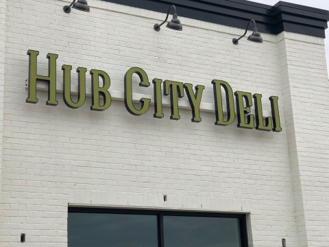 The Mouthwatering Sandwiches And Meats At Hub City Deli In Tennessee Are Worthy Of A Pilgrimage