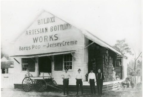 Barq’s Root Beer Was Invented At This Old, Unassuming House In Mississippi From The 1800s