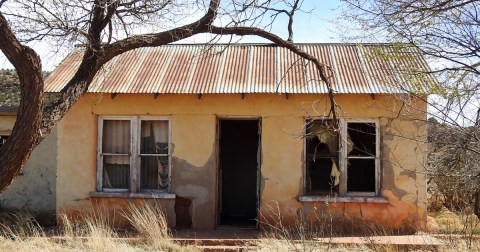 A Creepy Ghost Town In New Mexico, Cuervo Is The Stuff Nightmares Are Made Of