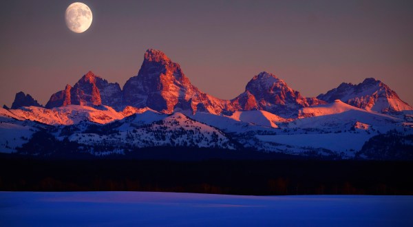 The Biggest And Brightest Full Moon Of The Year Will Be Visible In Idaho In Early April