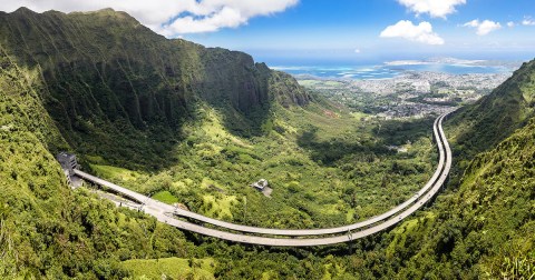 Take These 12 Roads In Hawaii For An Unforgettable Scenic Drive