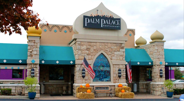 Palm Palace Restaurant Has Been Handing Out Free Meals To Local Kids In Their Neighborhood Near Detroit