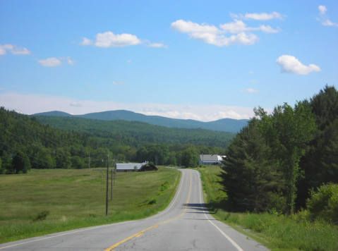 Try Out This Mini Vermont Road Trip Where You Can View Spring From Your Car
