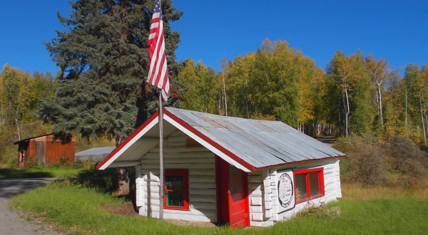 Drive Down This Little-Traveled Back Road To Discover A Historic Schoolhouse In Alaska