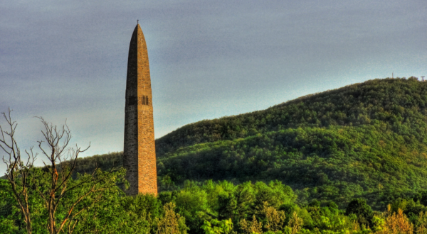 You’ll Be In Awe Of The History And Gorgeous Location When You Visit Vermont’s Bennington Battle Monument