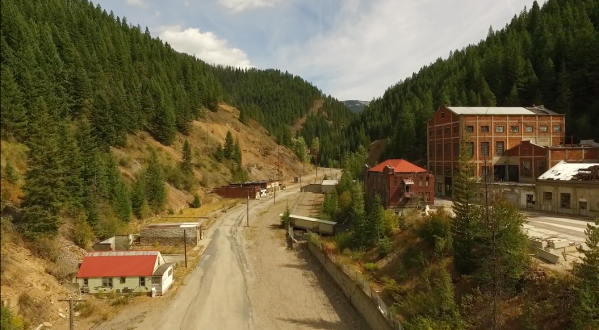 This Eerie And Fantastic Footage Takes You Inside Idaho’s Abandoned Burke Ghost Town