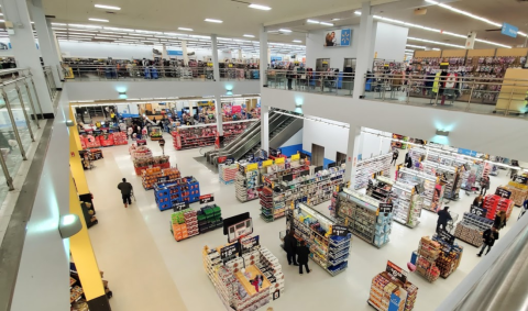 There's A Two-Story Walmart In New York That'll Take Your Grocery Shopping To The Next Level